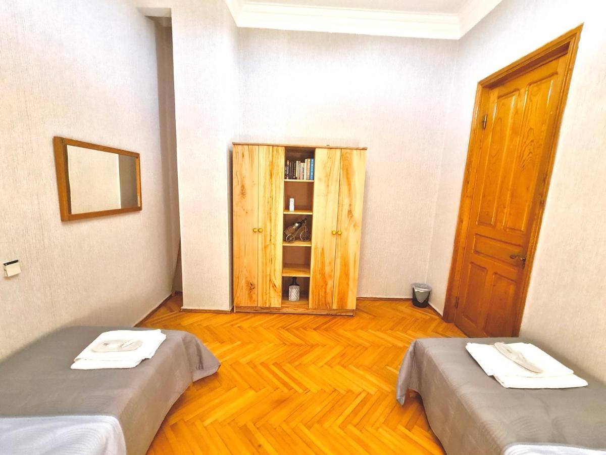 Guesthouse Zedafoni زيستافوني المظهر الخارجي الصورة