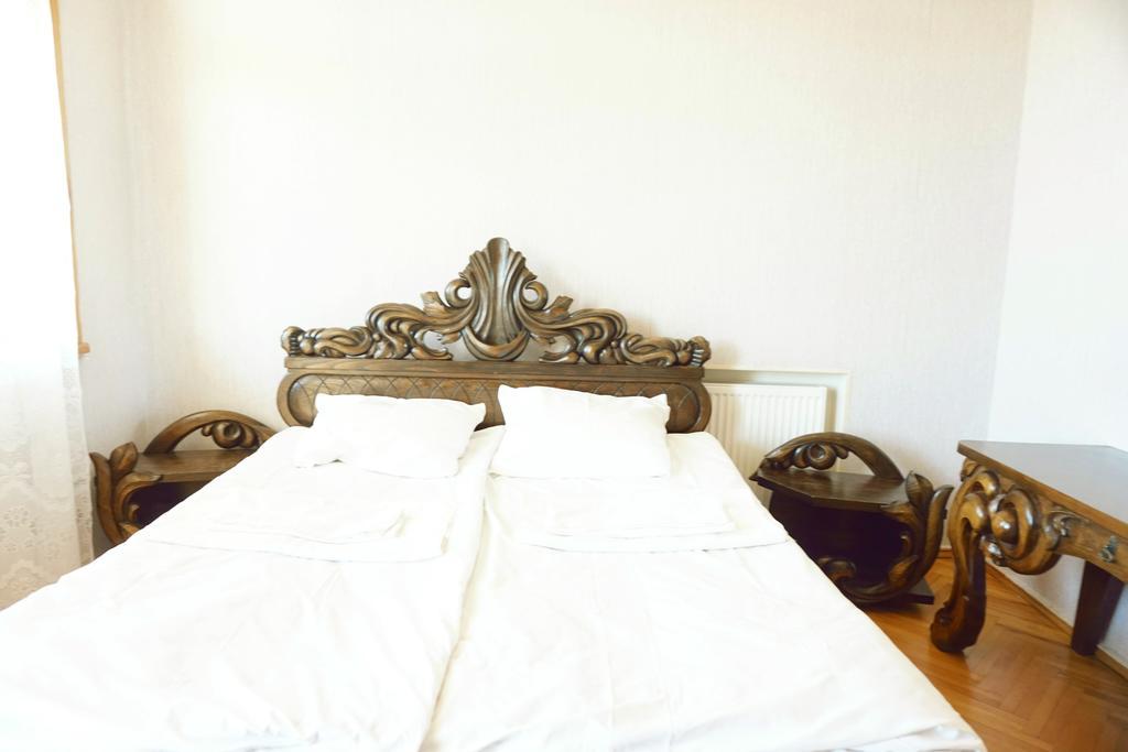 Guesthouse Zedafoni زيستافوني المظهر الخارجي الصورة