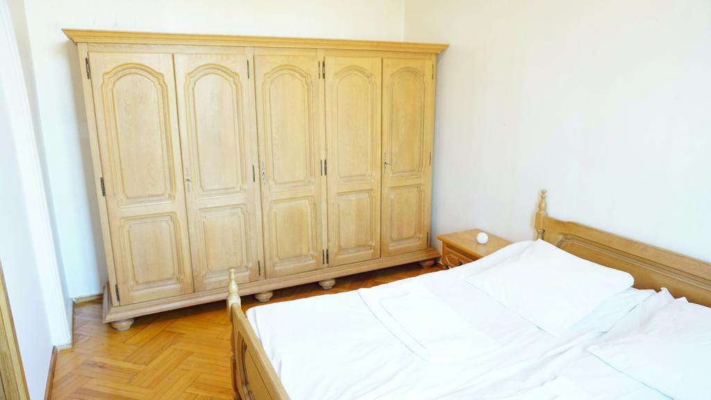 Guesthouse Zedafoni زيستافوني المظهر الخارجي الصورة
