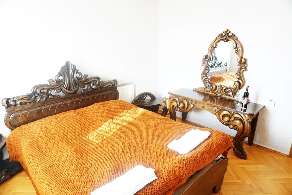 Guesthouse Zedafoni زيستافوني المظهر الخارجي الصورة