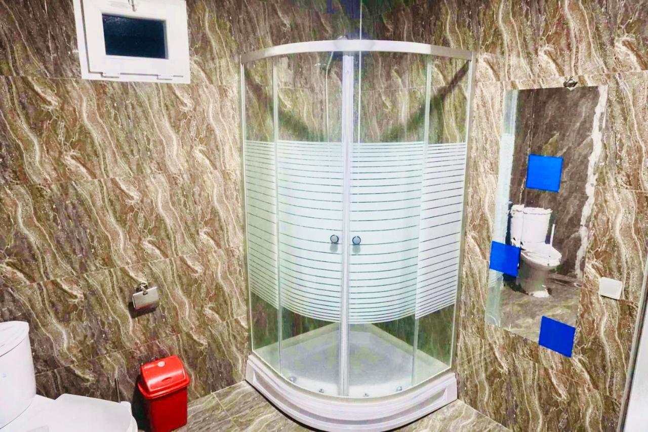 Guesthouse Zedafoni زيستافوني المظهر الخارجي الصورة