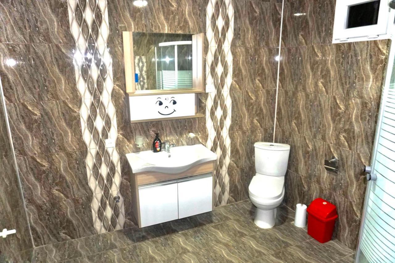 Guesthouse Zedafoni زيستافوني المظهر الخارجي الصورة